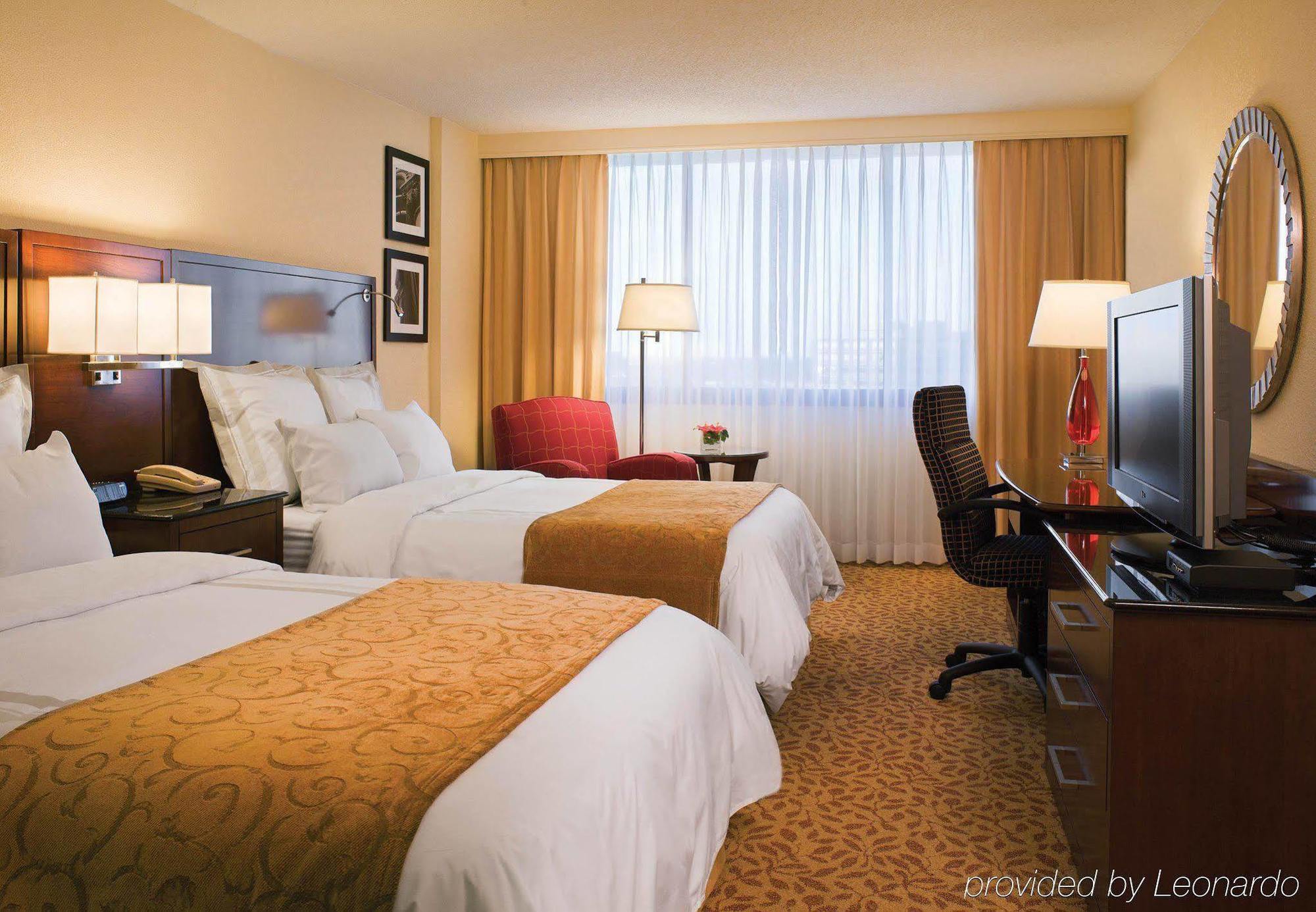 Marriott Melville Long Island Esterno foto