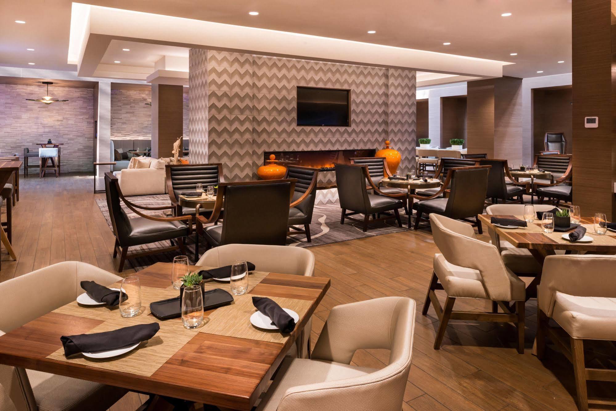 Marriott Melville Long Island Esterno foto