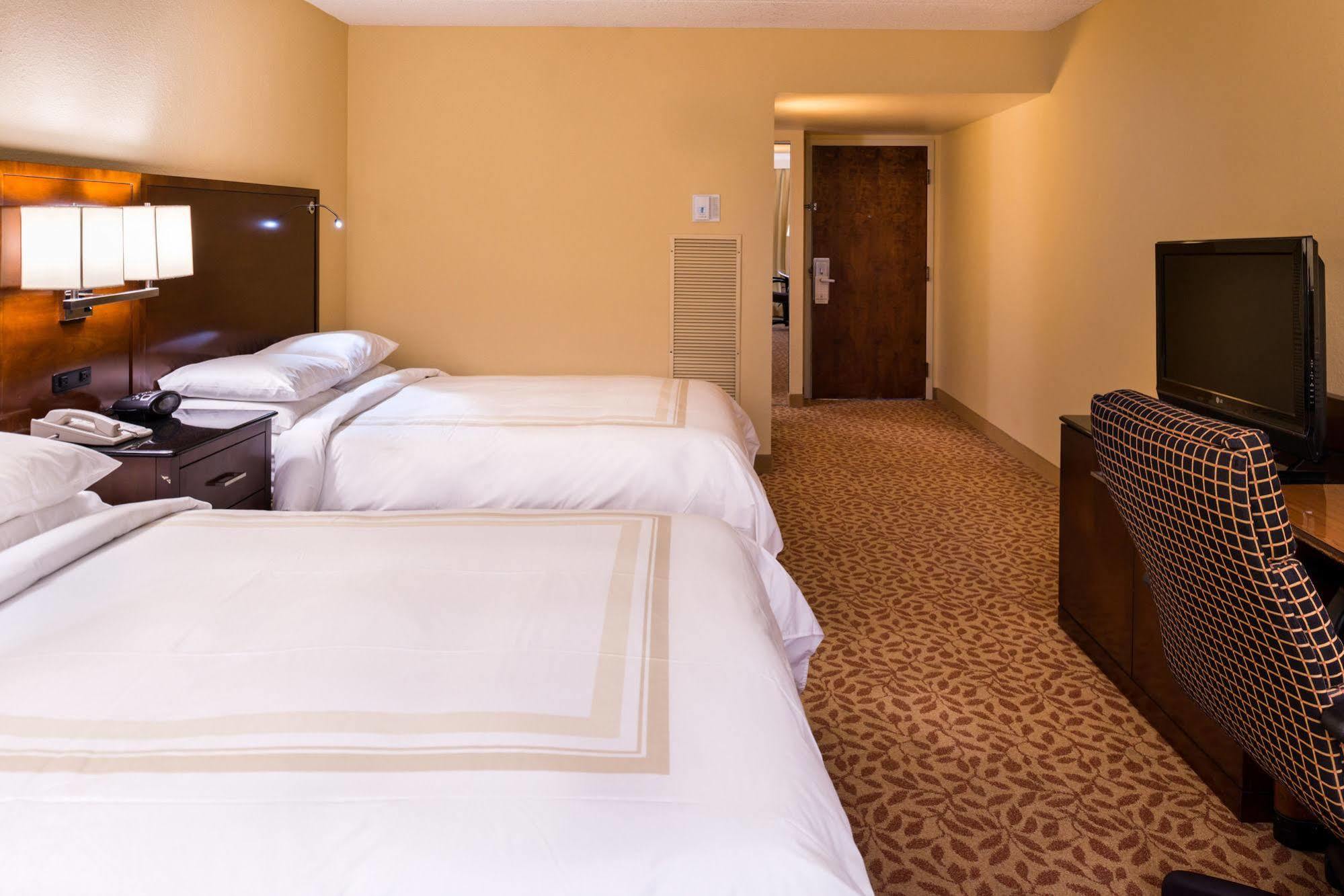 Marriott Melville Long Island Esterno foto